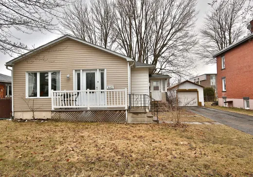 House for sale - 412 Rue St-Romuald, Farnham, J2N 2P5