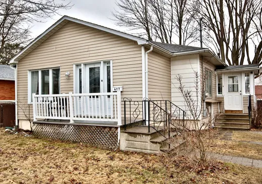 House for sale - 412 Rue St-Romuald, Farnham, J2N 2P5