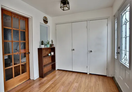 House for sale - 412 Rue St-Romuald, Farnham, J2N 2P5