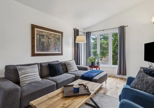 Maison à vendre - 3361 Rue Ramezay, Longueuil, J4L 3J6