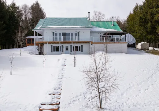 Maison à étages à vendre - 31 Ch. des Nations, Lac-du-Cerf, J0W1S1