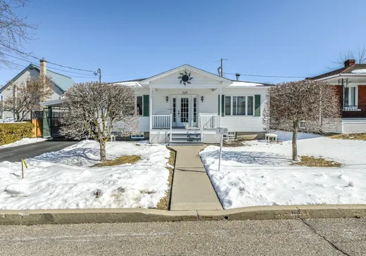 Two or more stories for sale - 117 Av. Bourdages, St-Denis-Sur-Richelieu, J0H1K0