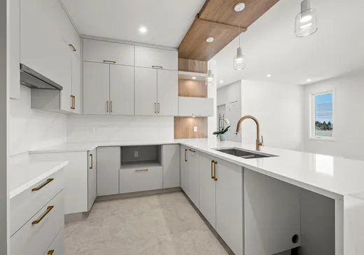 House for sale - 985 Rue du Verbe-Divin, Granby, J2J 0W1