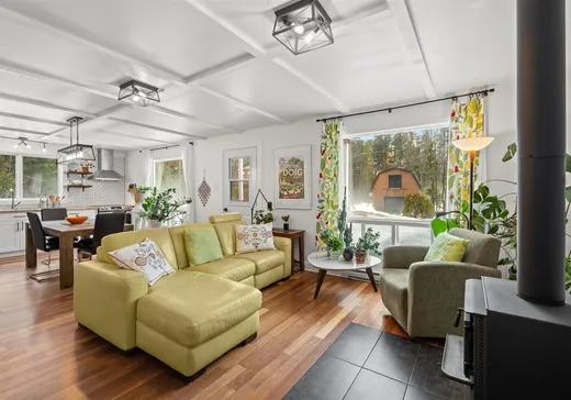 House for sale - 40 Ch. du Hibou, Val-des-Lacs, J0T 2P0