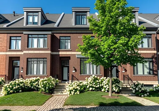 Maison à étages à vendre - 402 Rue Étienne-Lavoie, Laval (Sainte-Dorothee), H7X0B8