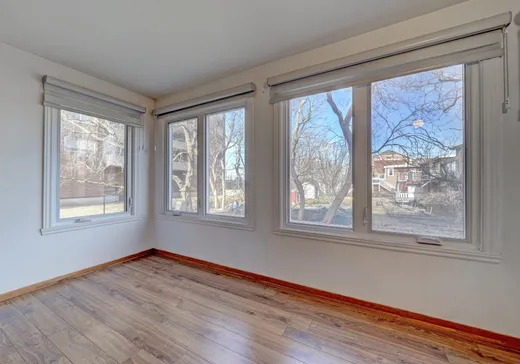 Condo for sale - 665 Rue St-Charles O. 102, Longueuil, J4H 4B4