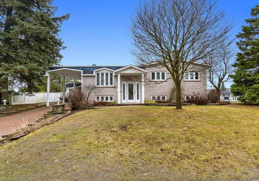 Bungalow à vendre - 186 Rue des Épinettes, Lachute, J8G4B1