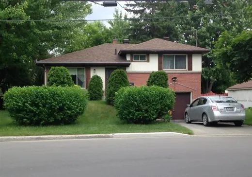 Bungalow for sale - 2650 Rue de Rosemère, Laval (Duvernay), H7E2K1