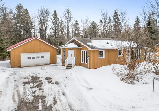 Maison à vendre - 663 Ch. des Pigeons, St-Lambert-De-Lauzon, G0S 2W0