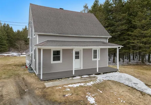 Maison à étages à vendre - 143 6e Rang, St-Francois-Xavier-de-Brompton, J0B2V0
