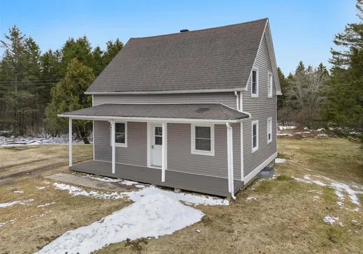 Maison à vendre - 143 6e Rang, St-Francois-Xavier-de-Brompton, J0B 2V0