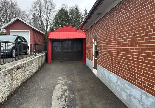 Maison à vendre - 611 Av. St-Georges, Sainte-Marie, G6E 1P3