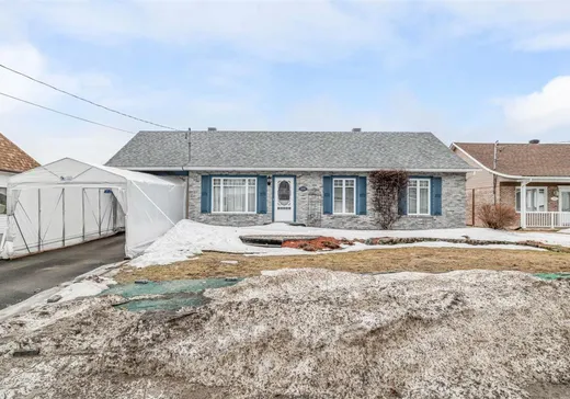 Bungalow à vendre - 6359 Rue St-Romain, Ville de Québec, G3E1E5