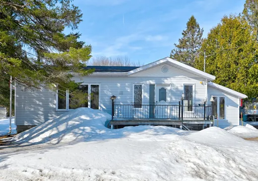 Two or more stories for sale - 130 Route des Lacs, Sainte-Marcelline-de-Kildare, J0K2Y0