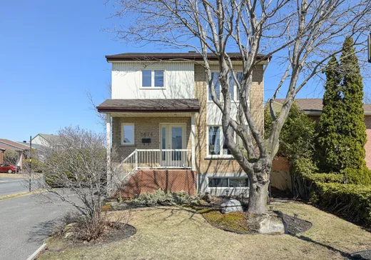 Two or more stories for sale - 3674 Rue Charles-E.-Senécal, St-Hubert, J3Y8V4