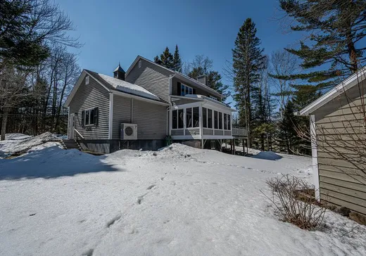 Maison à vendre - 915 Rue de l'Olympiade, Sainte-Adèle, J8B 2T9