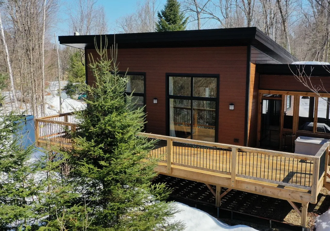 196 Ch. de la Montagne — photo 2