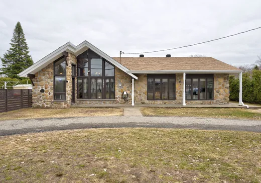 Maison à vendre - 1061 Rue André-Soucy, Pointe-Calumet, J0N 1G0