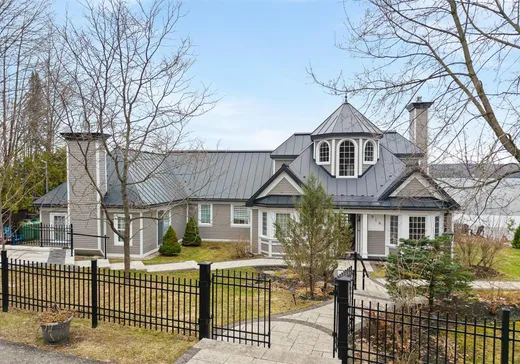 Maison à étages à vendre - 916 Ch. Viens, Magog, J1X7T1