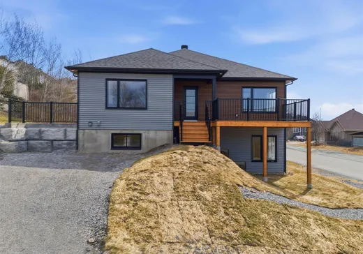 Bungalow à vendre - 637 Rue des Ancêtres, Orford, J1X0C7