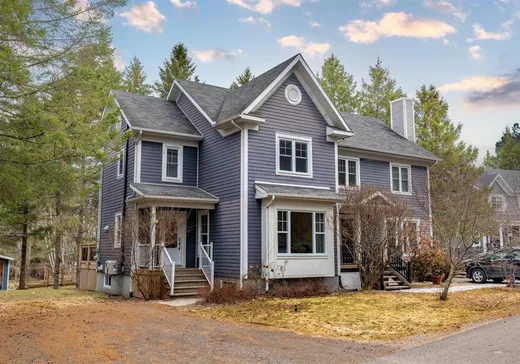 Two or more stories for sale - 1179 Rue des Cavalières, Bromont, J2L3J4