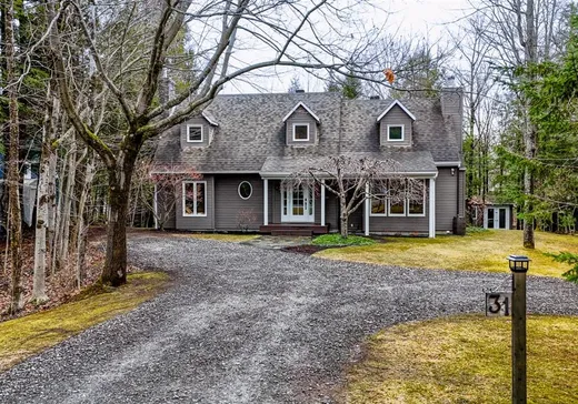 Maison à vendre - 31 Rue du Sirocco, Montréal (Nord), J1X 7H1