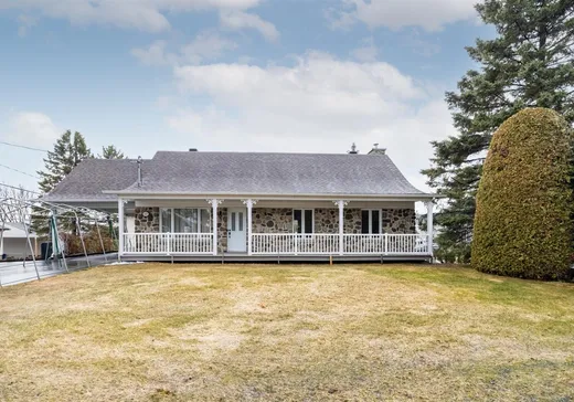 Bungalow for sale - 8020 8e Avenue, Saint-Georges, G5Y7E1