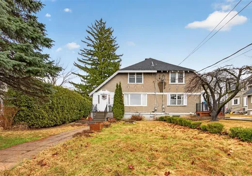 Maison à vendre - 28 Av. Garden City, Sainte-Anne-de-Bellevue (Île de Montréal), H9X 1V8