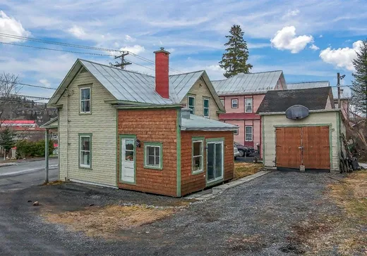Maison à vendre - 268 Av. Lambert, Beauceville, G5X 1R9