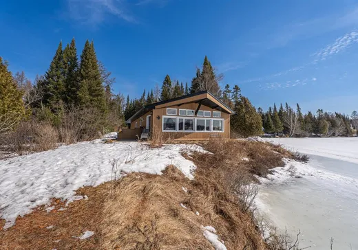 Maison à vendre - 348 Ch. du Tour-du-Lac-Lynch N., L'Ascension, J0T 1W0