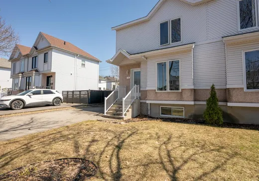 Maison à vendre - 793 Boul. René-Lévesque, Saint-Eustache, J7R 7A5