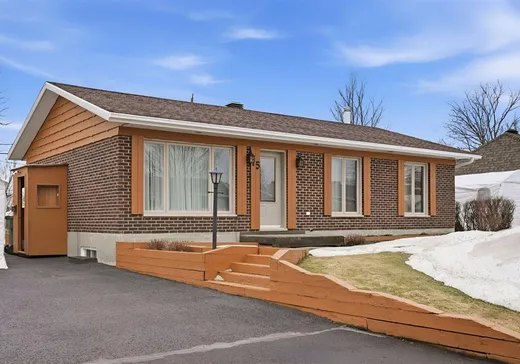 Bungalow for sale - 15 Rue François-Xavier-Garneau, St-Romuald, G6W5W4