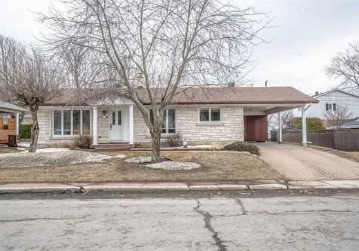 Bungalow à vendre - 351 Av. St-Denis, Donnacona, G3M2L9