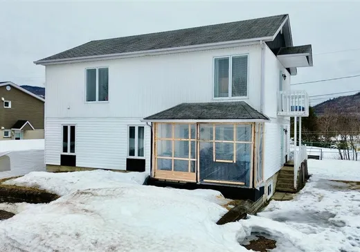 Maison à étages à vendre - 17 Rue Gagné, L'Anse-Saint-Jean, G0V1J0