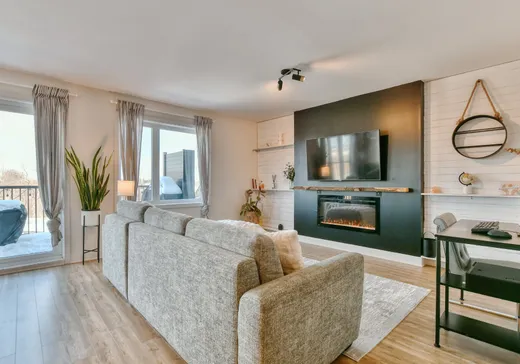 Condo à vendre - 588 Rue du Chardonnay, Sainte-Marthe-sur-le-Lac, J0N 1P0