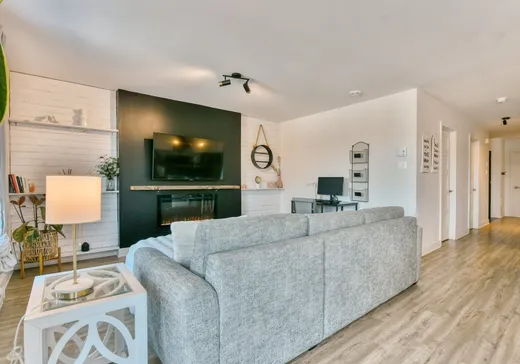 Condo à vendre - 588 Rue du Chardonnay, Sainte-Marthe-sur-le-Lac, J0N 1P0