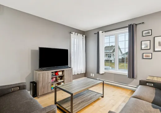 Maison à vendre - 69 Rue A. Pharand, Saint-Polycarpe, J0P 1X0