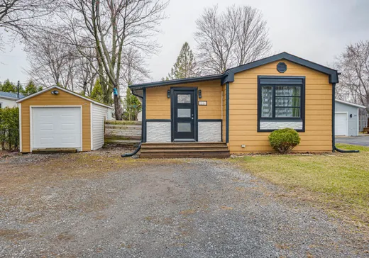 Two or more stories for sale - 26 Rue Arbour, Coteau-du-Lac, J0P1B0