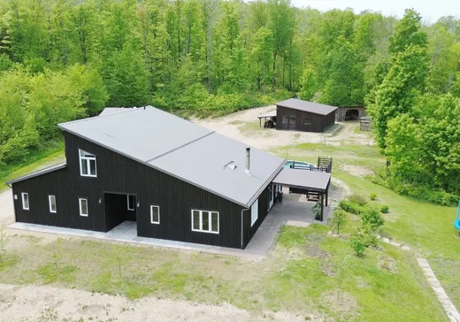 House for sale - 322 Ch. des Quatre-Fourches, Mont-Laurier, J0W 1H0