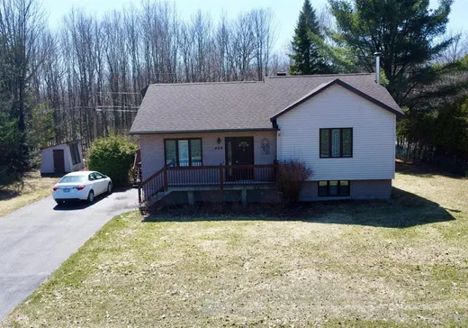Maison à vendre - 405 Rue Moreau, Drummondville, J2A 1W2