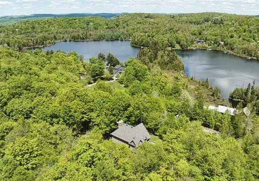 Two or more stories for sale - 160 Ch. Le Nordais, Saint-Sauveur, J0R1R3