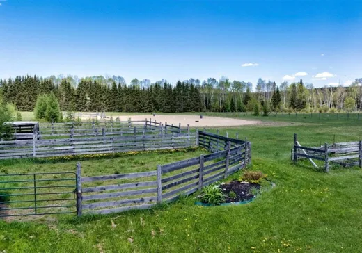 Hobby Farm for sale - 10188 Route 117 N., Rivière-Rouge, J0T 1T0