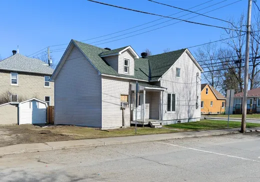 Maison à étages à vendre - 367 Rue Victoria, Lochaber-Partie-Ouest, J0X3B0