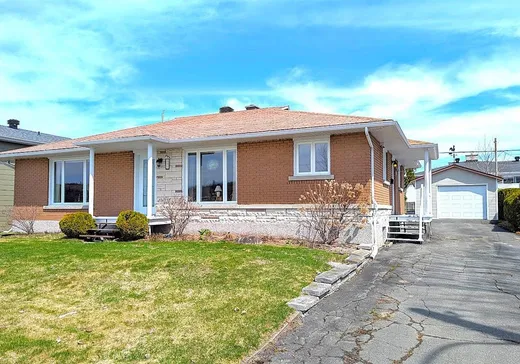 Bungalow à vendre - 693 Rue Maheux, Black-Lake, G6H1S7