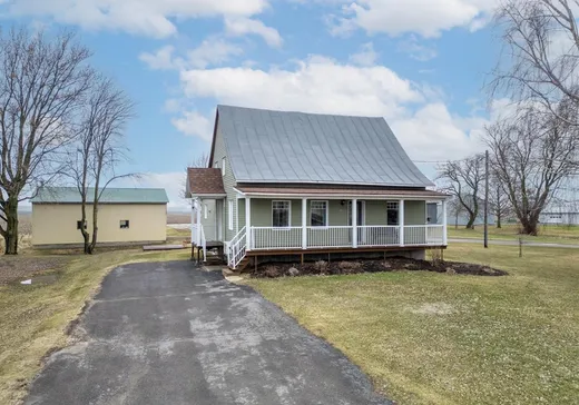 1 1/2 Storey for sale - 209 Route Marie-Victorin, Baie-du-Febvre, J0G1A0