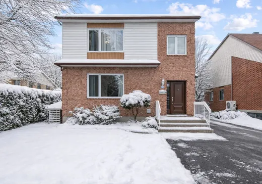 Maison à étages à vendre - 5230 Rue Canon, St-Hubert, J3Y2R9