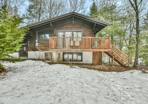 Paliers multiples à vendre - 1555 Rue du Sommet-Vert, Val David, J0T2N0