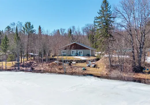 Bungalow à vendre - 118 Ch. de la Baie-Claire, Labelle, J0T1R0