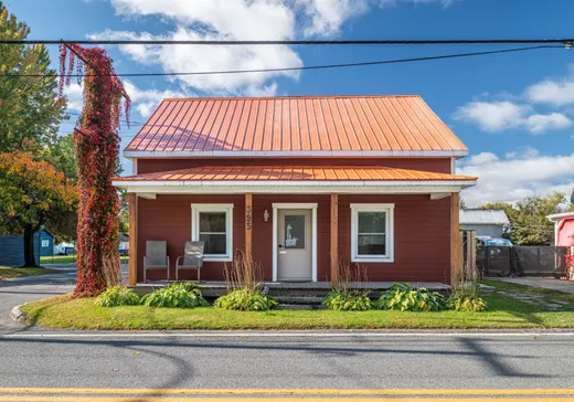 Maison à étages à vendre - 395 Rue Principale, Saint-Roch-de-Richelieu, J0L2M0