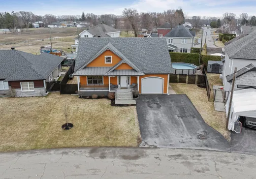 House for sale - 1035 Rue Corriveau, Berthierville, J0K 1A0